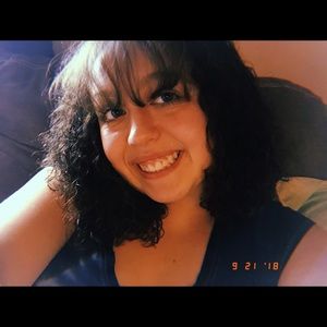Meet your Posher, Brittany